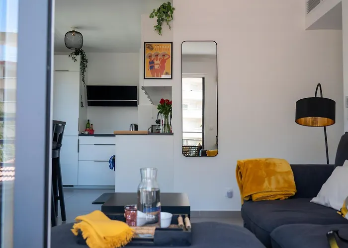 Pws - Sunny Modern Flat Near Juan Les Pins Pinede & - Terrace & Ac! Lägenhet *